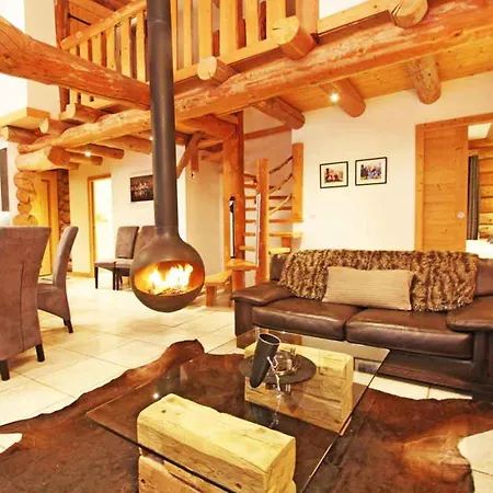 Fuer 10 Personen In Chaonix-mont-blanc- Franzoesische Alpen - Savoyer Alpen By Interhome Holiday home