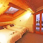 Vakantiehuis Fuer 10 Personen In Chaonix-mont-blanc- Franzoesische Alpen - Savoyer Alpen By Interhome Chamonix