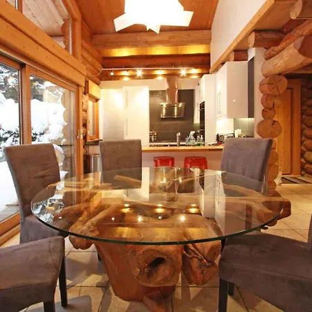 Fuer 10 Personen In Chaonix-mont-blanc- Franzoesische Alpen - Savoyer Alpen By Interhome *