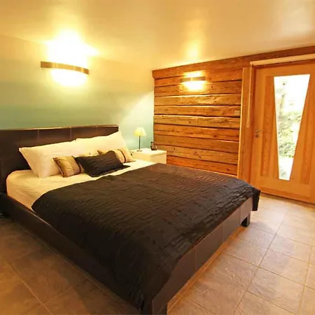 Casa de Férias Fuer 10 Personen In Chaonix-mont-blanc- Franzoesische Alpen - Savoyer Alpen By Interhome Chamonix
