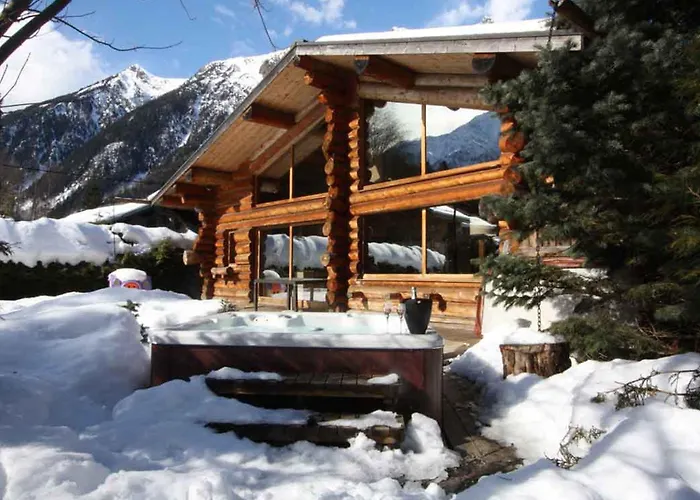 Fuer 10 Personen In Chaonix-mont-blanc- Franzoesische Alpen - Savoyer Alpen By Interhome *