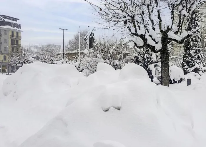 Fuer 10 Personen In Chaonix-mont-blanc- Franzoesische Alpen - Savoyer Alpen By Interhome Holiday home Chamonix